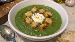 Italian Spinach Vellutata: Velvety Potato-Spinach Soup Without Cream